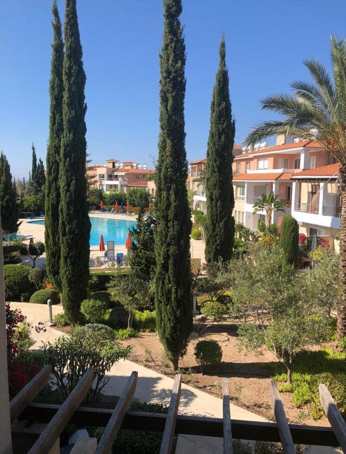 Owls Nest Townhouse Villa Paphos ภายนอก รูปภาพ