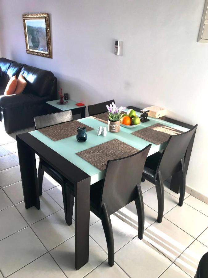 Owls Nest Townhouse Villa Paphos ภายนอก รูปภาพ