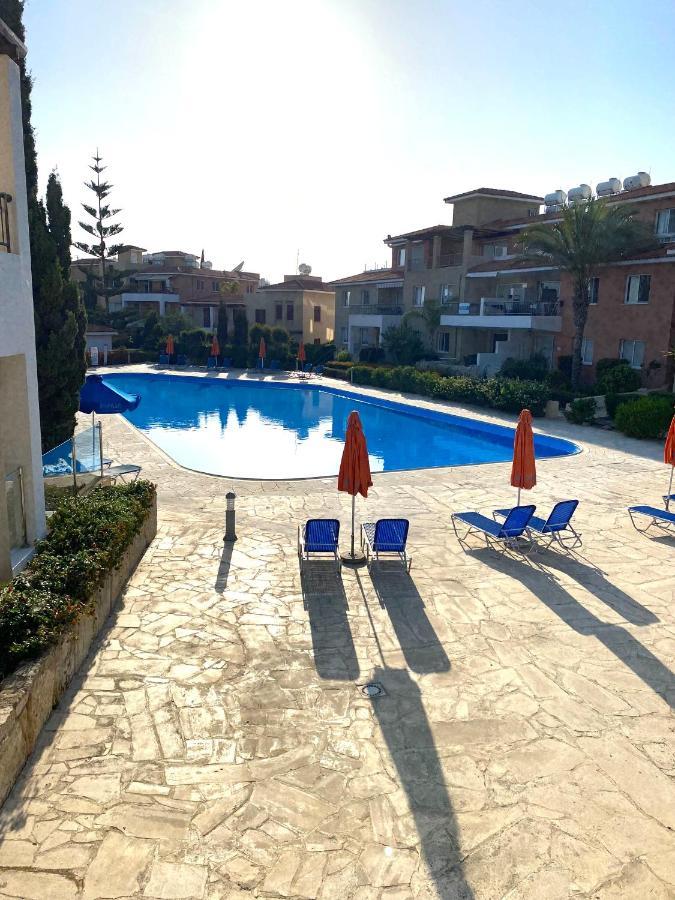 Owls Nest Townhouse Villa Paphos ภายนอก รูปภาพ